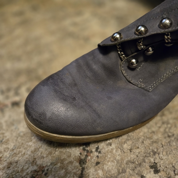 MJUS Art Silver Button Leather Ankle Boots - Picture 12 of 14